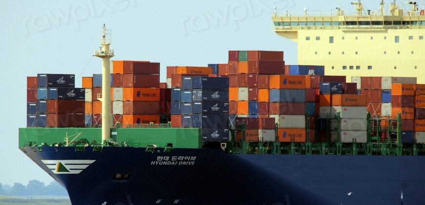 Cargo ship, logistics industry